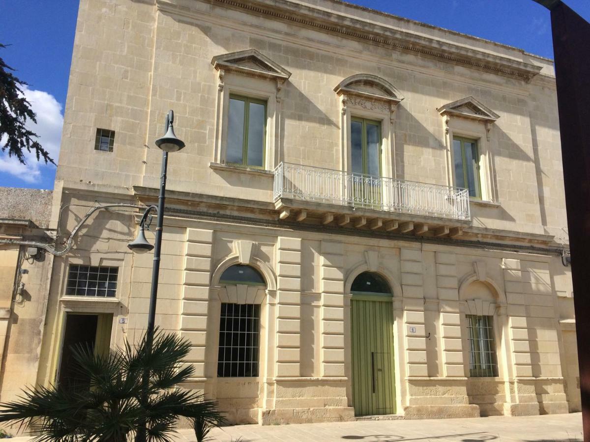 Palazzo Mandurino Luxury Relais Panzió Zollino Kültér fotó